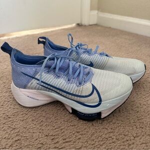 Women’s Nike Air Zoom Tempo NEXT% Flyknit